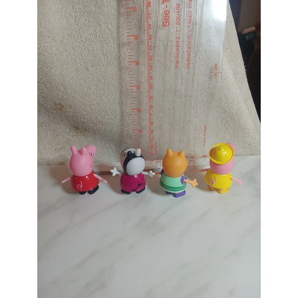 Peppa Pig & Friends Toy Figures LOT Of 4 Peppa Candy Cat And Friends